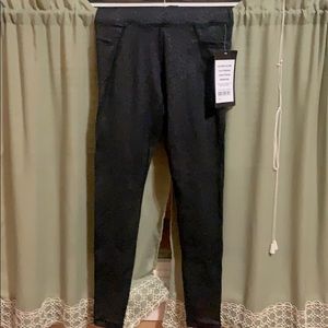 Ultra-Flow flattering legging